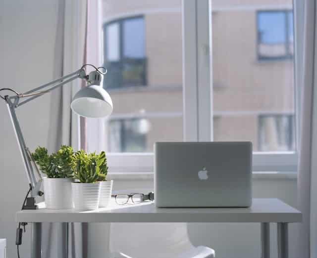 Tips voor het kiezen van het juiste bureau voor jouw kantoor