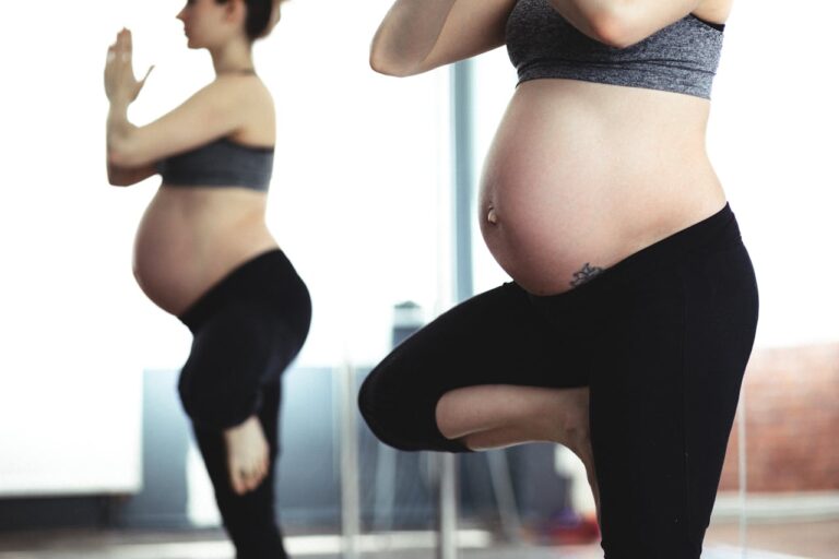Yoga voor zwangere vrouwen: Een gids voor een gezonde zwangerschap